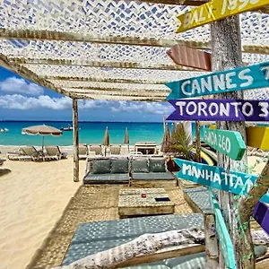  Apartment Pavillon 9, Feet In The Water In Sint Maarten/Saint Martin